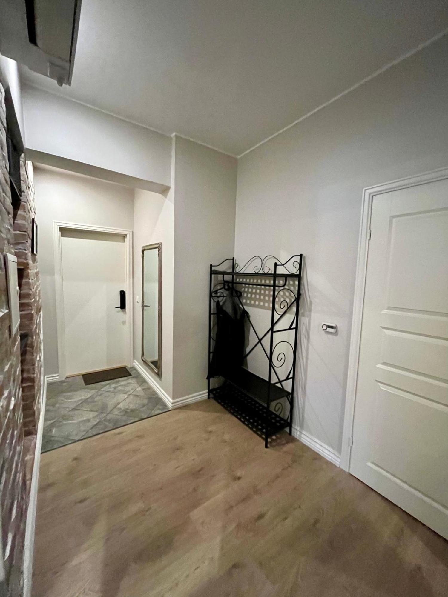 Old Town Apartment - Self Check In Выру Экстерьер фото