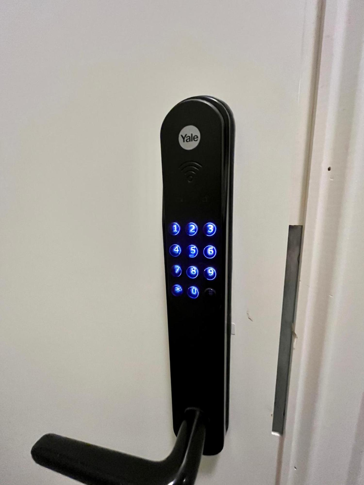 Old Town Apartment - Self Check In Выру Экстерьер фото